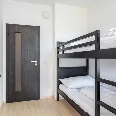 Emerald Klinovec Daire